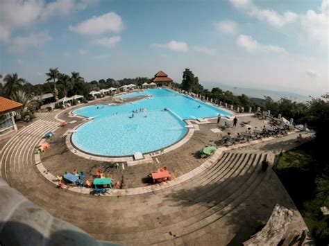 tempat wisata purwakarta  keren suasananya asyik  spot