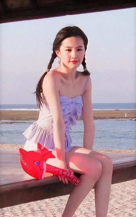 Sexy And Hot Swimsuit Liu Yifei Inews