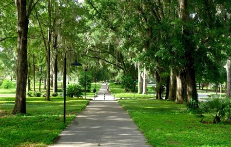 enhancing  urbanism  greenway design cnu