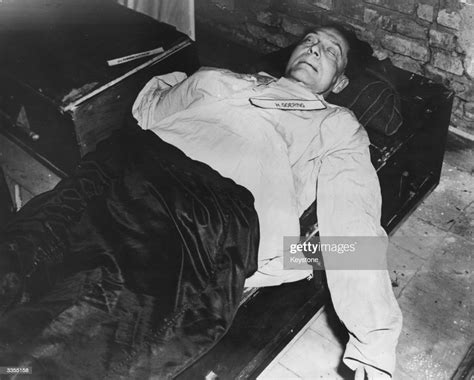 the corpse of nazi war criminal hermann wilhelm goering who committed