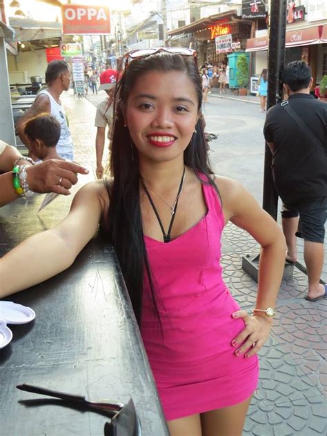 pretty in pink filipina angelescity lbfm walkingstreet balibago asian bargirls
