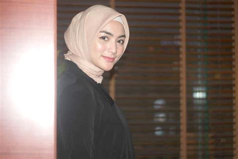 Citra Kirana Abaikan Honor Besar Kalau Harus Melepas Hijab Zona Priangan