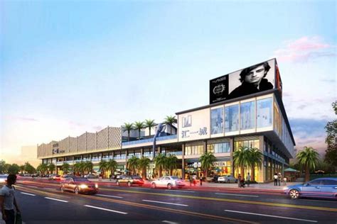 shopping mall expected  open  april phnom penh