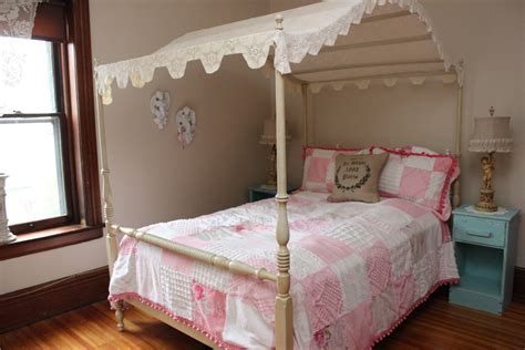 proof  vintage canopy bed  works bangdodo