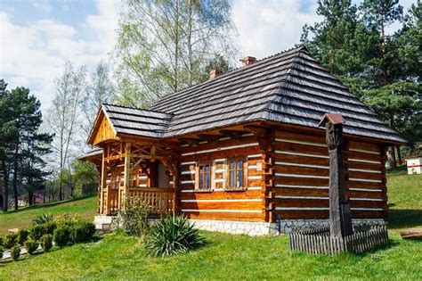 advantages  living   log cabin quick gardencouk
