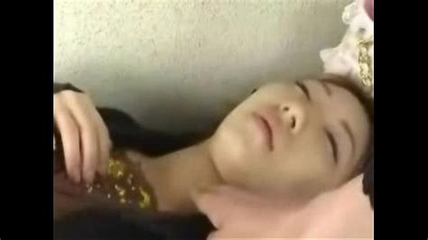 sleeping japanese teen groped in the park free videos