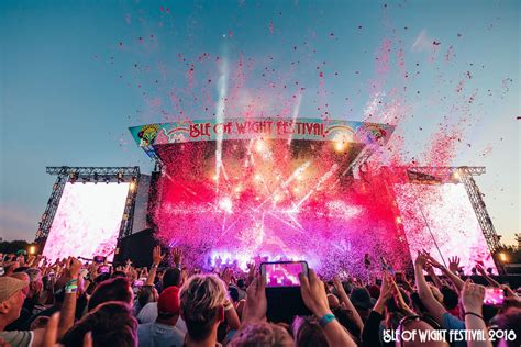 top 30 uk music festivals to experience before you die [2020]