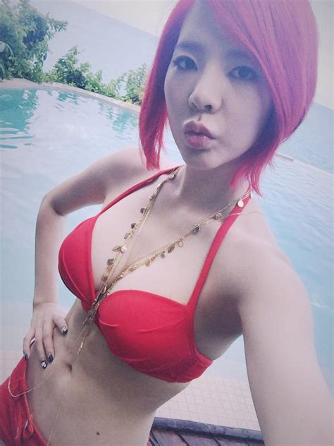 [eye Candy] 9 Sexiest Moment Of Snsd S Sunny S N