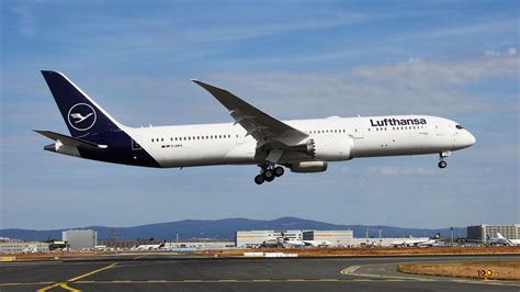 lufthansa takes delivery    boeing  travel weekly