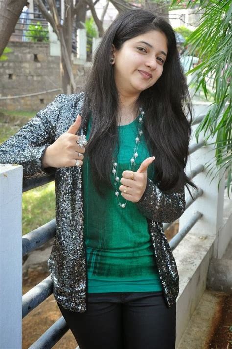 pallavi telugu serial actress photos in jeans at