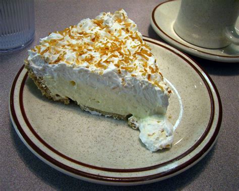 file coconut cream pie wikimedia commons