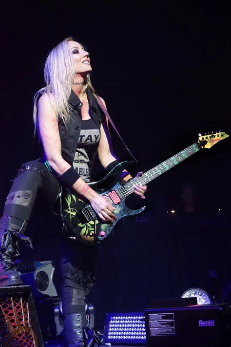 nita strauss female guitarist female singers heavy metal music