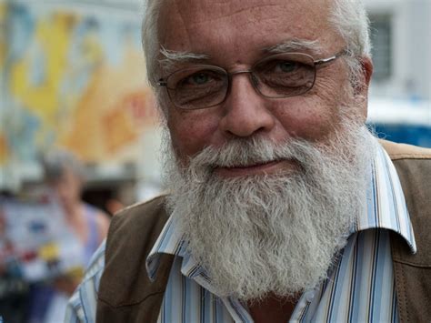 free picture beard eyeglasses senior elderly grandfather portrait