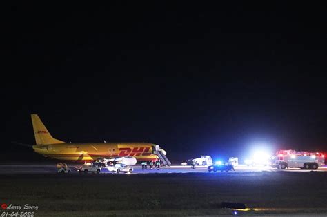 dhl freighter  emergency landing  curacao curacao chronicle