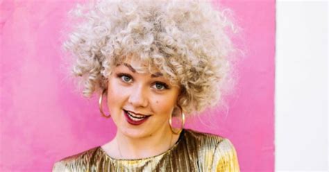 type  curly hair