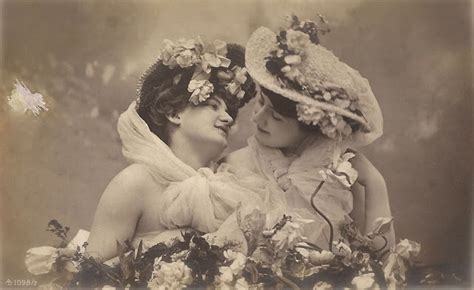 Homo History Vintage Lesbian Couples