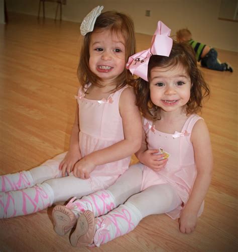 Chicago S Cutest Bff S The Girls First Day Of Dance Class