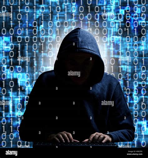 anonymer hacker  haube schreiben auf einer tastatur mit binaeren