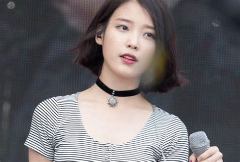 10 Asian Pop Stars Who Were Wearing Chokers Before Taylor