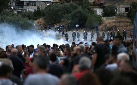 menidi residents clash  police demand crime crackdown news ekathimerinicom