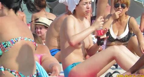 hot big boobs topless amateur teens bikini beach voyeur