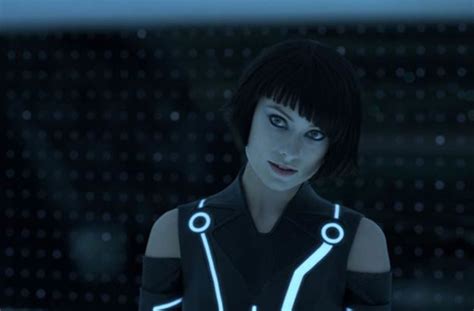 tron legacy star olivia wilde talks nerd laughs and appealing to both