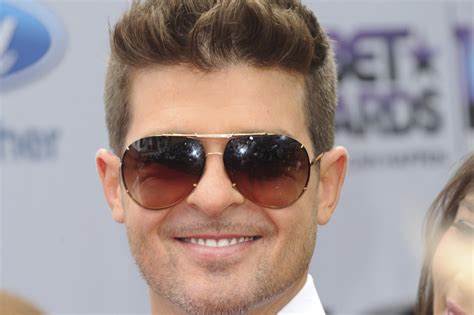 robin thicke sings michael jackson s rock with you at