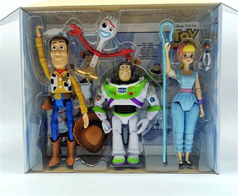 disney pixar toy story  deluxe figure set kings paper  gift shop
