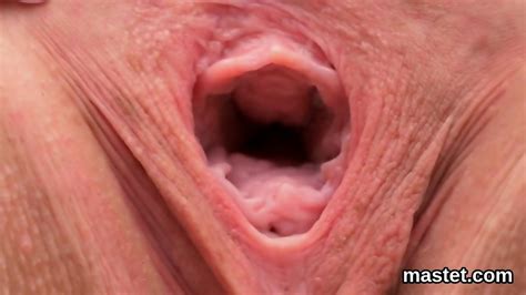 Foxy Czech Kitten Gapes Her Pink Vagina To The Strange Eporner