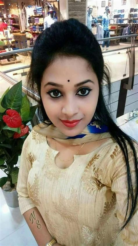 Girls Gallery Big Eyes Indian Girls Desi Wife Selfie Beauty Woman