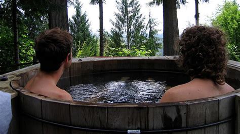 Late Night Hot Tub Intrusion Leads To Trespassing Charges