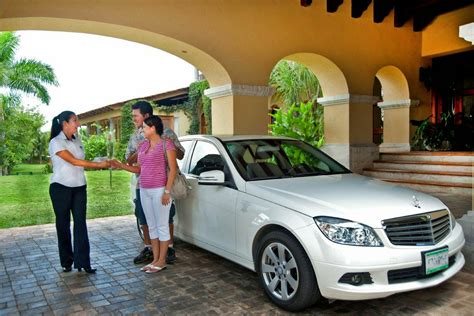 reasons  people prefer  luxury car rental services  mumbai
