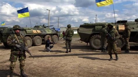ukrainian army makes very public display of force bbc news