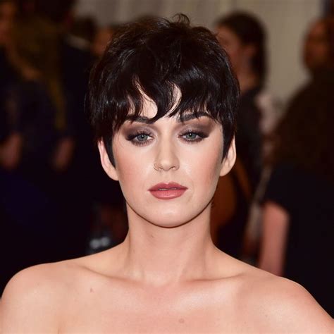 Katy Perry Takes Taylor Swift Feud To Instagram Sort Of