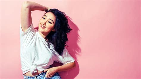 hear noah cyrus country pop new song i m stuck rolling stone