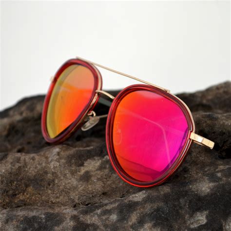 aviator sunglasses with polarized red mirrored lens
