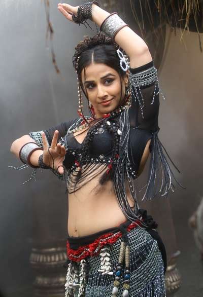 bollywood actress photobook vidya balan hot navel