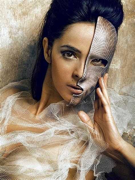 mallika sherawat amazing photo shoot indian filmy actress