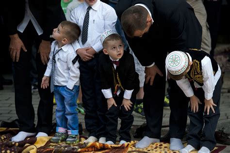 Eid Mubarak Muslims Around The World Celebrate Eid Al Fitr End Of Ramadan
