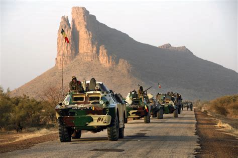mali conflict british troops arrive for anti extremist training metro news
