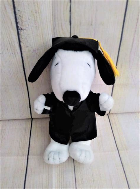 hallmark peanuts snoopy graduation doll plush in black cap and gown