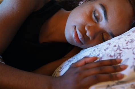 5 Reasons Why You Should Sleep More According To Science