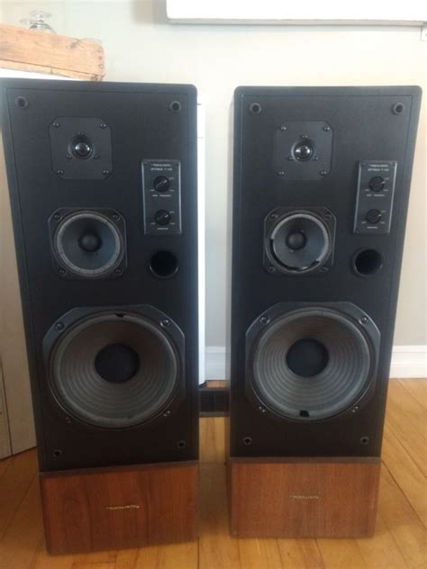 realistic   speakers  sale canuck audio mart