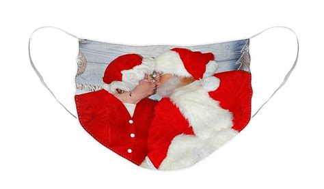 I Saw Mommy Kissing Santa Claus Photograph By Marilyn Deblock