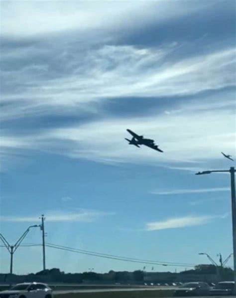 dead   planes collide  crash  wwii air show  dallas good morning america