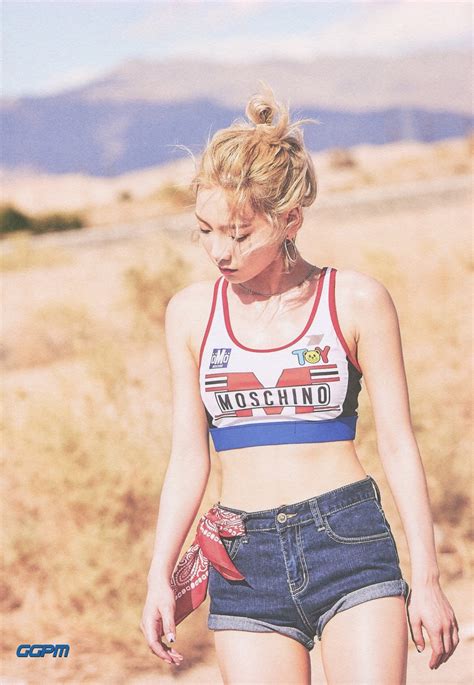Taeyeon 2nd Mini Album Why Booklet Prologue 11pic Ggpm