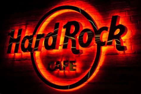 The 10 Best Nightclubs In Cancun Hard Rock Cafe Cafe Logo Hard Rock