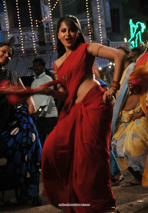 malayalam actress anushka vaanam movie hot stills