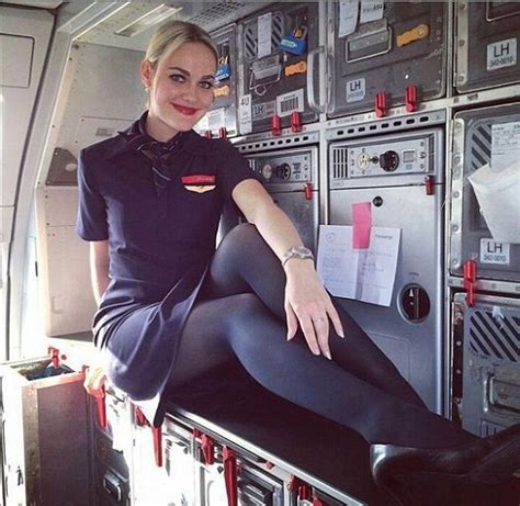 15 people who should be banned from airplanes flight attendant