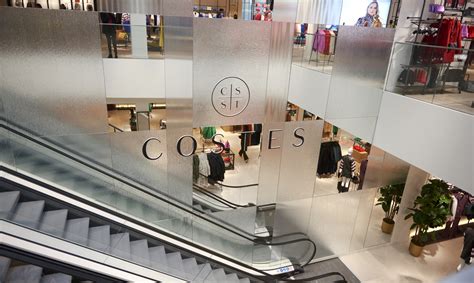 winkels openingstijden costes fashion